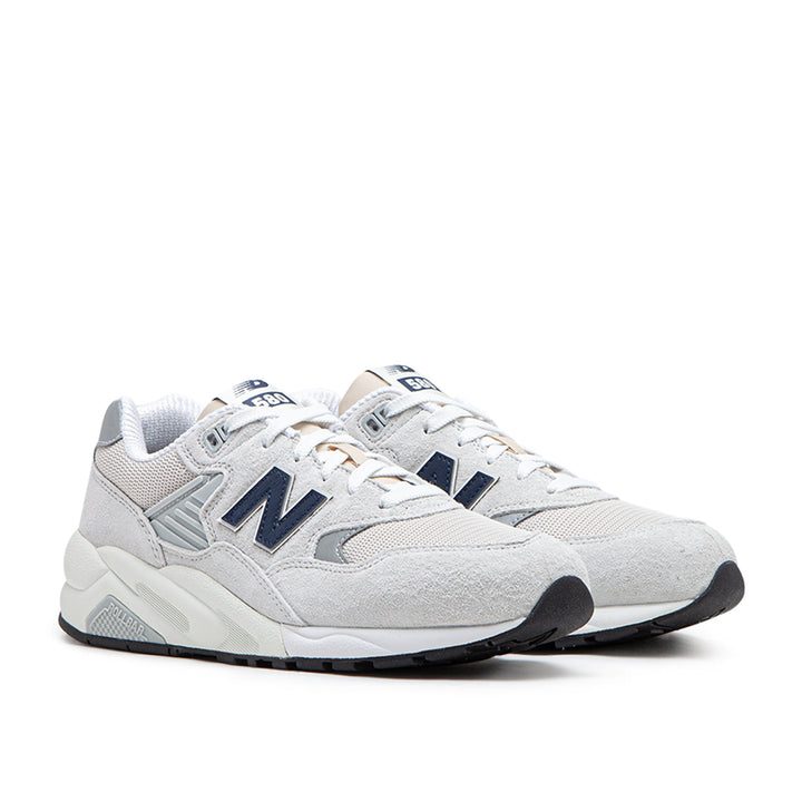 New Balance MT580GNV (Grijs)