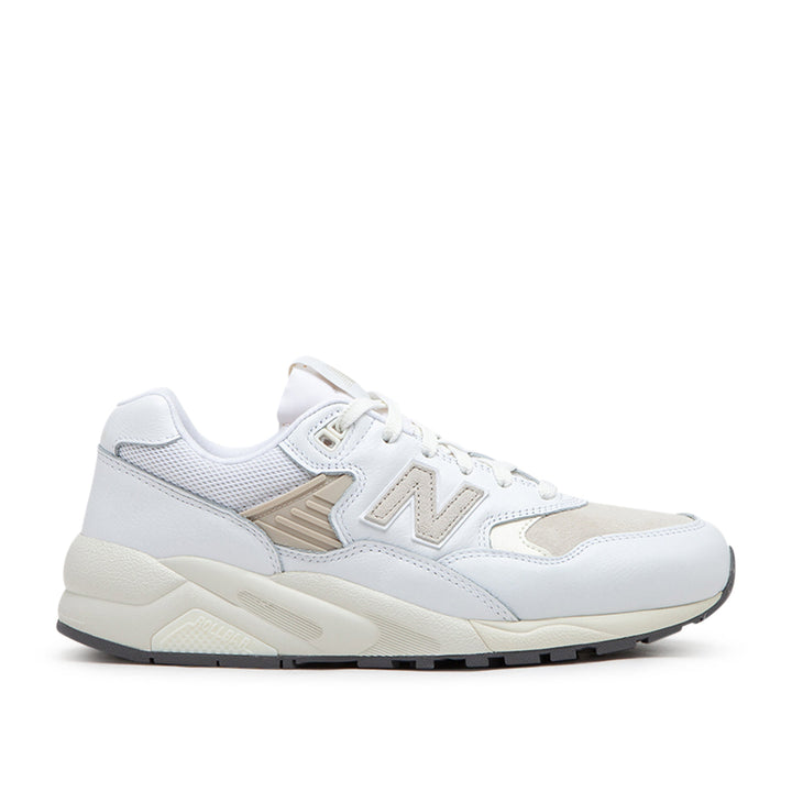 New Balance MT580VTG (Wit / Beige)