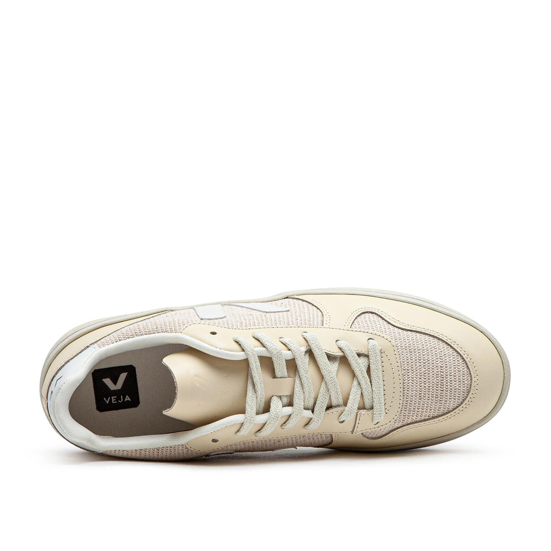 Veja V-10 (Cream / White)